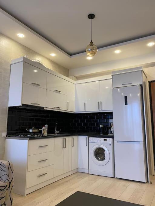 Apartment In The Center Tbilisi Eksteriør bilde