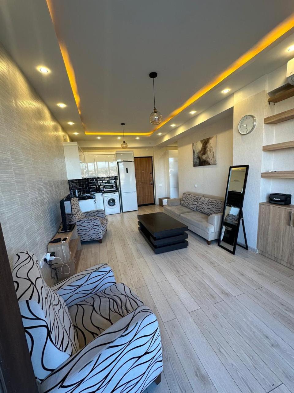 Apartment In The Center Tbilisi Eksteriør bilde